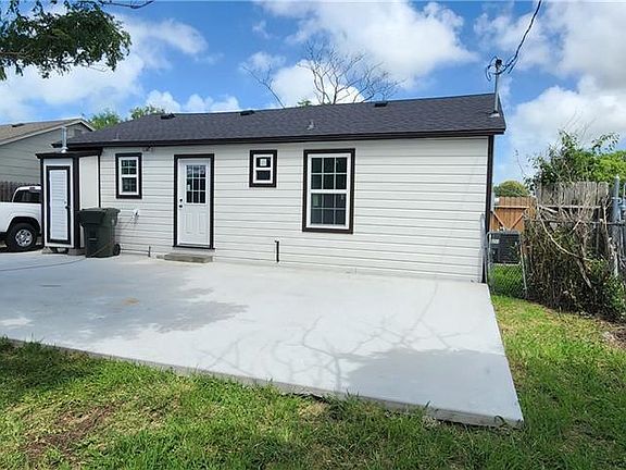 3rd image of 913 Lum Ave