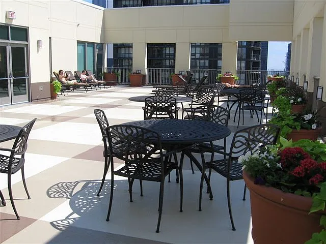 2 bed, 905 sqft, $3,000 — Photo 4