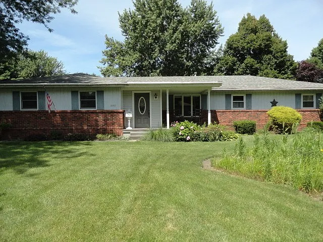 2550 S Logan Dr photo 1