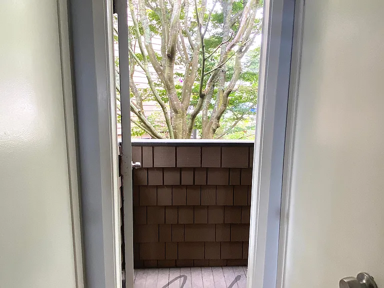 102 Everson St — Photo 16