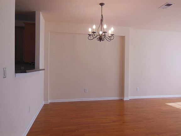 4th image of 4650 Creekside Villas Way SE