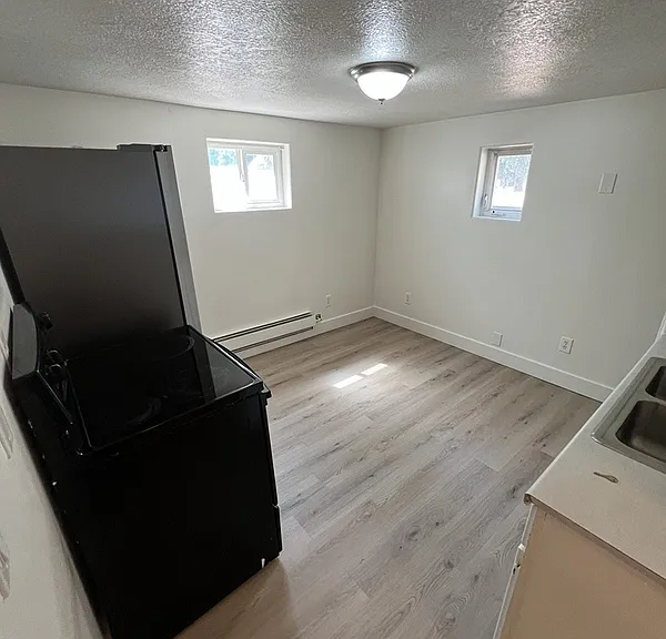 616 N 300 E — Photo 5