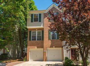 4655 Deerwatch Dr, Chantilly, VA 20151