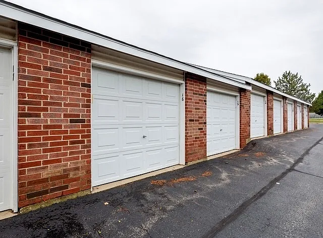 551 Leah Ln #3B — Photo 17