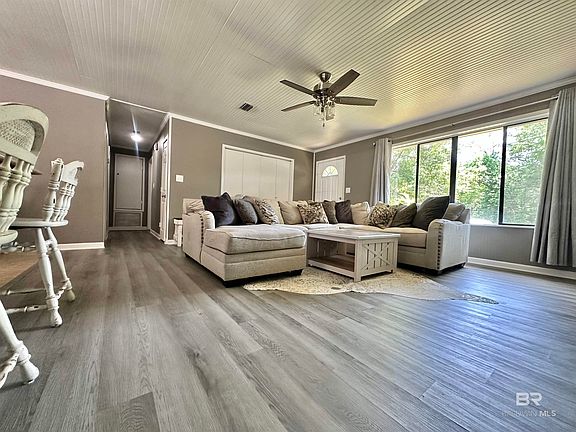 2nd image of 200 Freedom Ln