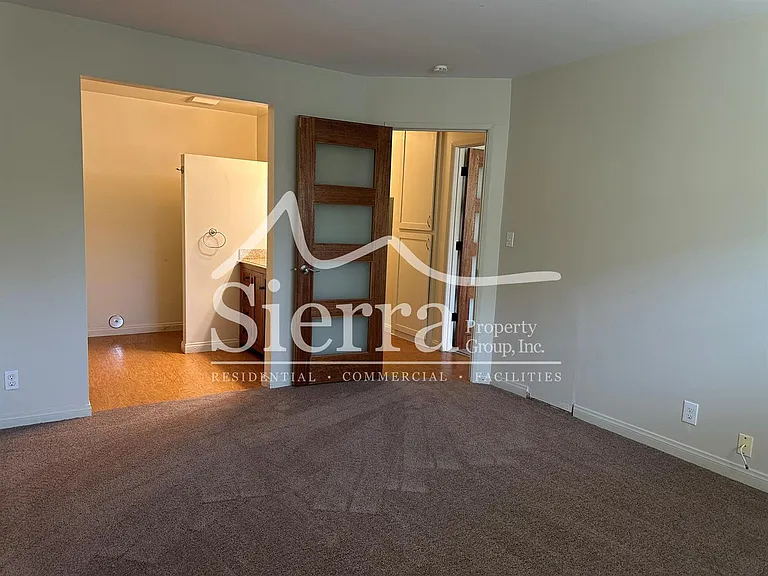 246 W Alamar Ave #1 — Photo 5