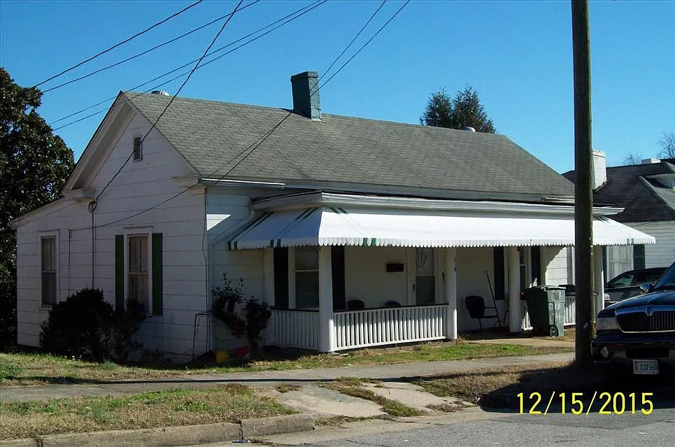 219 Girard Street - 1 — Photo 4