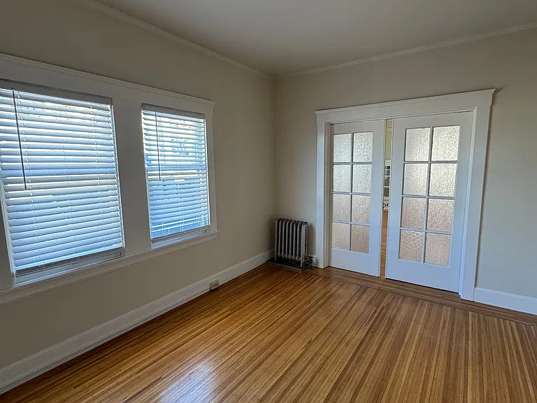 250 Irving St #9 — Photo 10