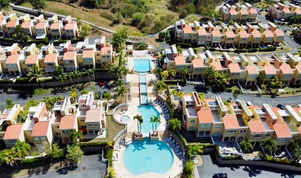 1st image of 112 Via Capri St