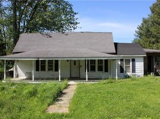 87 5th St, Monteagle, TN 37356