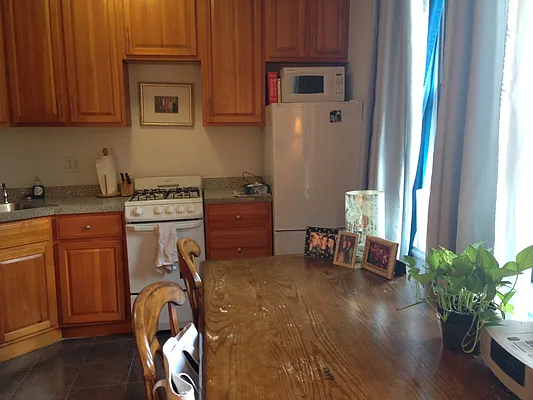 Rented by New York Property Network | media 7