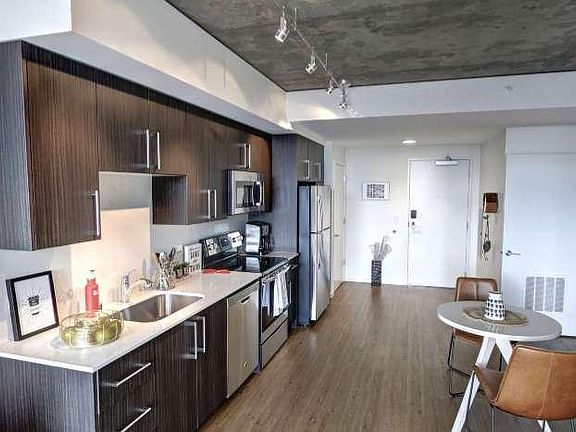 Plenty of space to entertain and cook