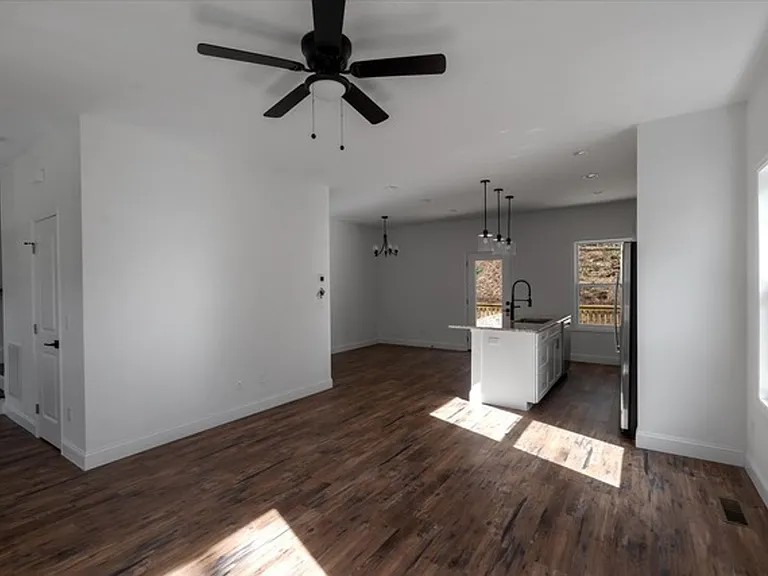 131 Owenby Ln — Photo 11