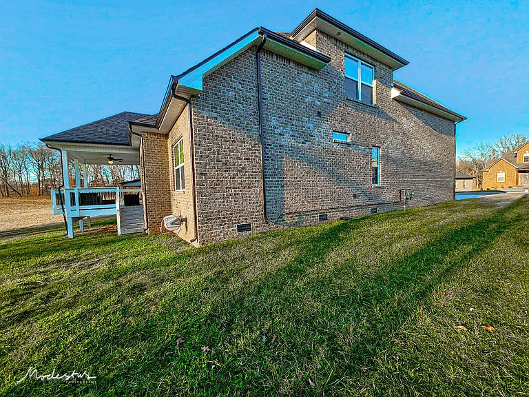1718 Oak Forest Dr — Photo 46