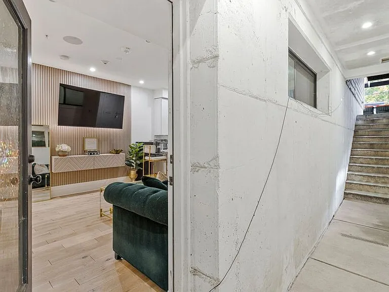 820 Kennedy St NW #2 — Photo 21