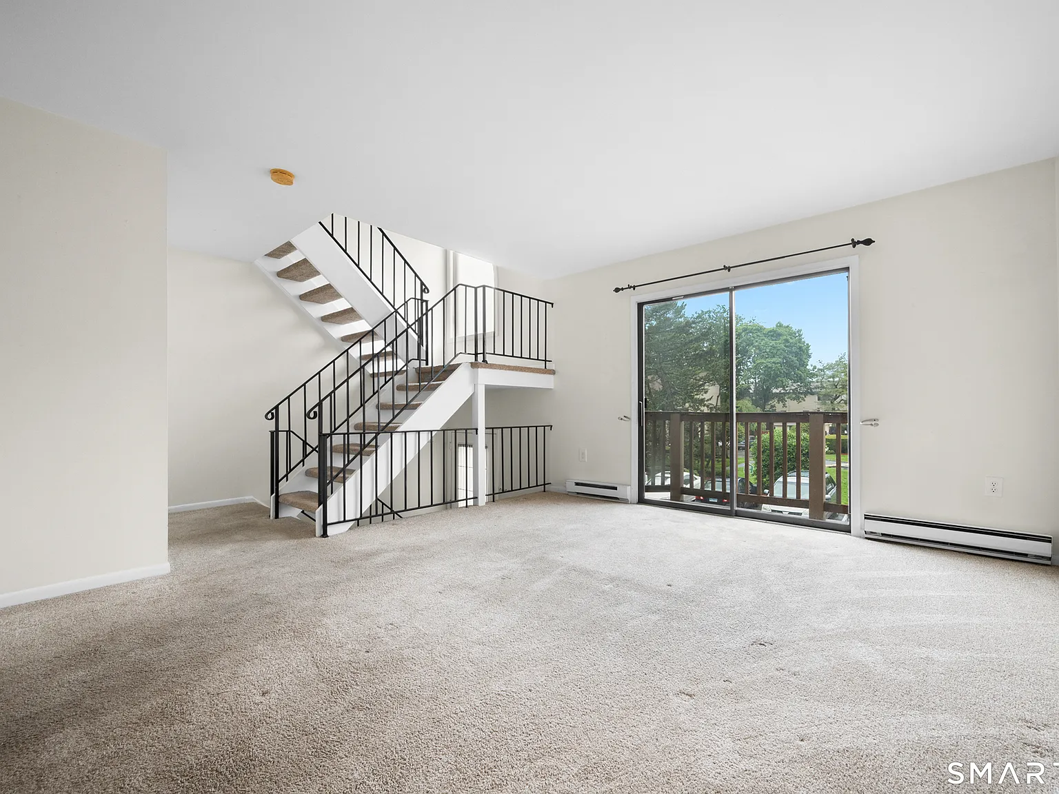 2 bed, 1.5 bath, 1420 sqft, $2,900 — Photo 2