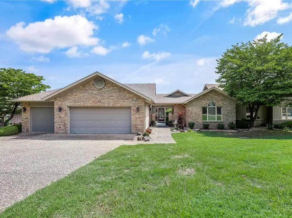 17 Kipling Cir, Bella Vista, AR 72715