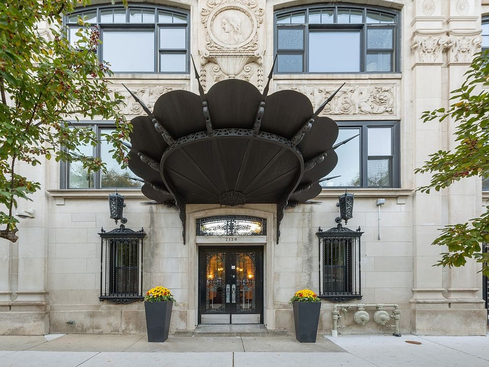 1st image of 2130 N Lincoln Park W APT 6S