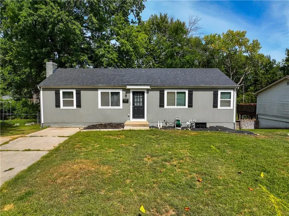 16600 E 2nd St N, Independence, MO 64056