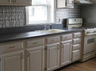 921 Koehler St, Gloucester City, NJ 08030