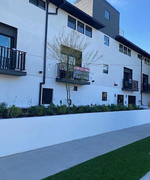 4930 Laurel Canyon Blvd #201 — Photo 1