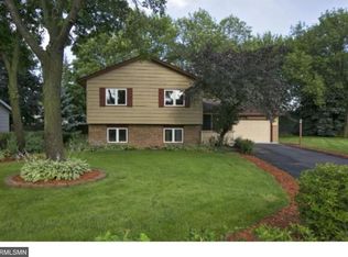 9643 Valley Forge Ln N, Maple Grove, MN 55369