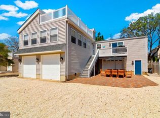 11 E Maryland Ave, Brant Beach, NJ