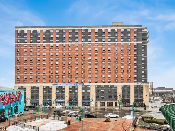 1 Carriage City Plz #1614, Rahway City, NJ 07065