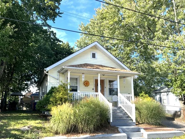73 Turner St, Attleboro, MA 02703