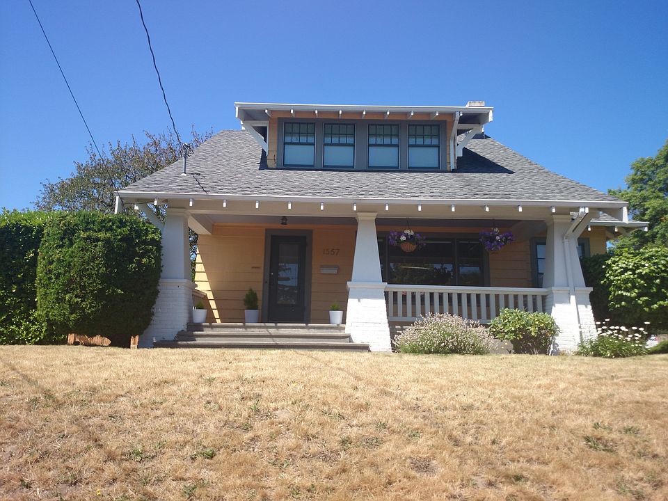 1st image of 1557 Thorndyke Ave W