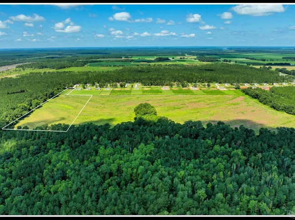 9150 Three Hollow Rd, Milton, FL 32565