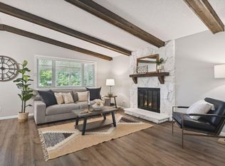 14290 Sunnyslope Dr, Maple Grove, MN 55311