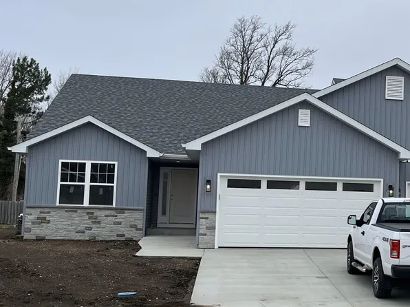 307 Waterwheel Dr, Rochester, IL 62563