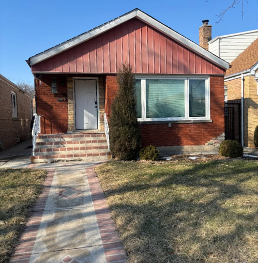 7252 S Christiana Ave photo 1