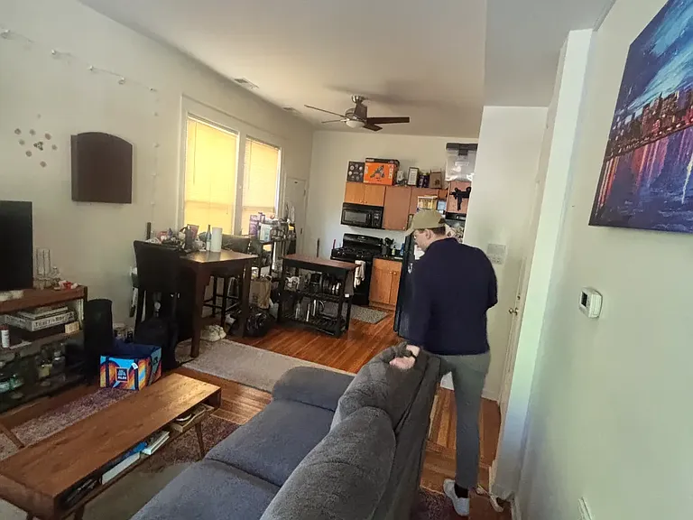 1143 W Wrightwood Ave #1F — Photo 3