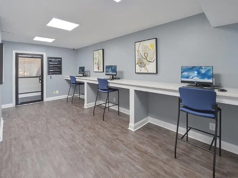 Carriage Hill Apartment Homes — Photo 30