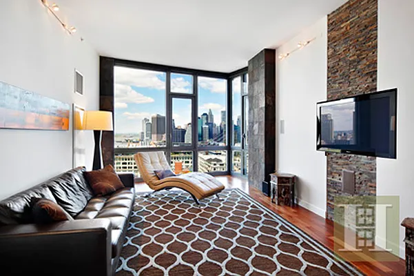 Sold by Halstead Real Estate | media 8