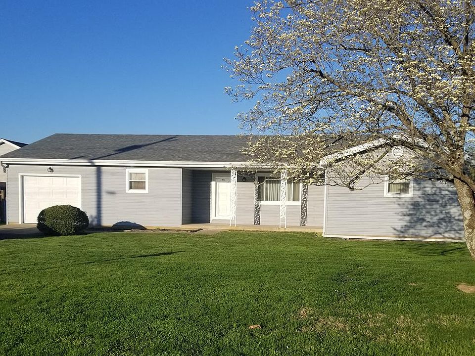 1st image of 32 Arnett Dr