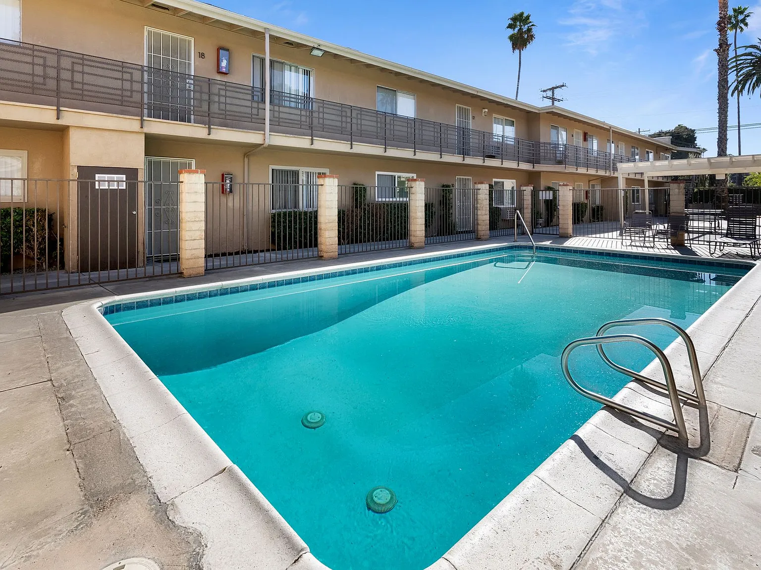 Briarwood Apartments - Riverside, CA — Photo 3