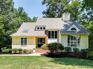 5903 Moss Creek Rd, Midlothian, VA 23112