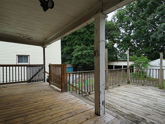 5th image of 312 Corliss Ave