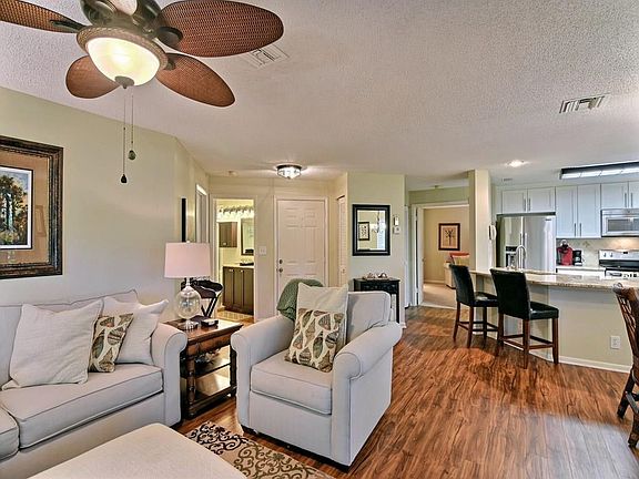 4th image of 1315 Winding Oaks Cir E APT 903