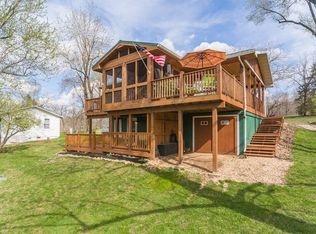 121 Holiday Ridge Rd, Edwards, MO 65326