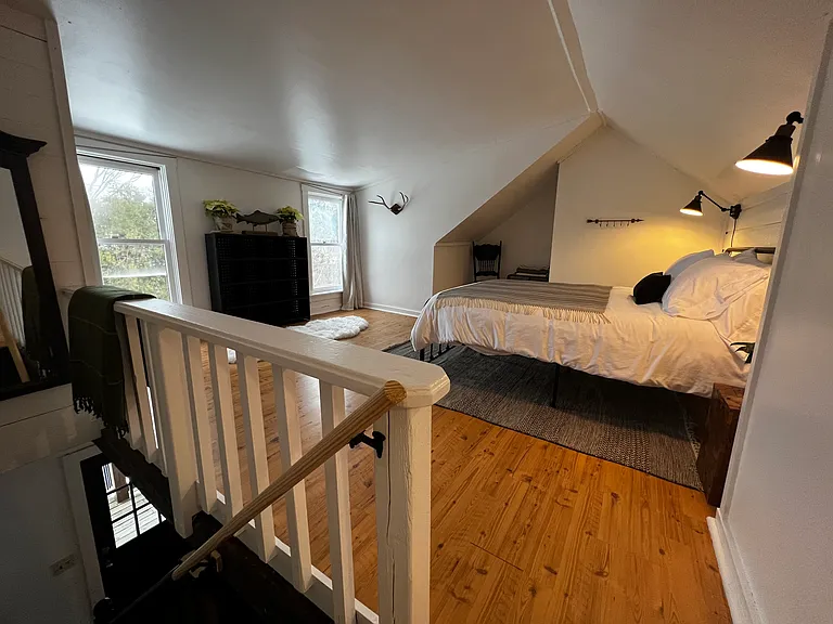 Bedroom with queen bed