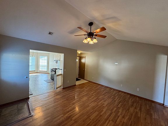 2nd image of 3105 NE 12th St