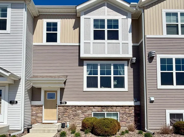 776 Roselyn Dr, Victoria, MN 55386