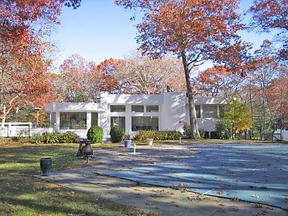 Building Photo - 4 Beechwood Ct