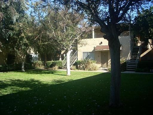 4th image of 315 E 30th St APT K