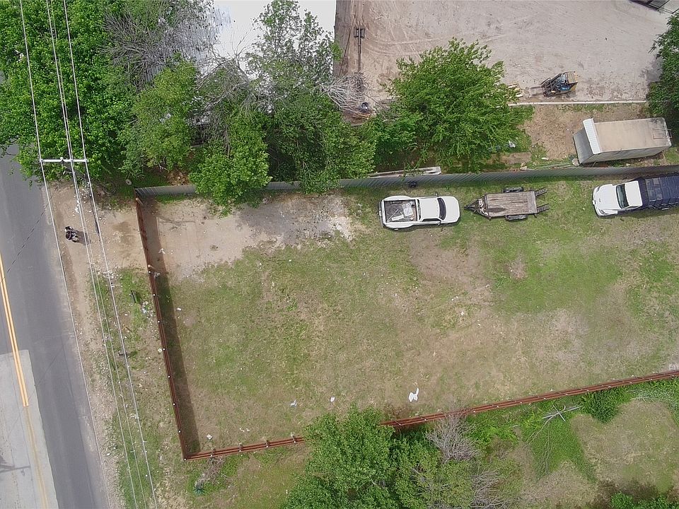 2nd image of 5820 Parker Henderson Rd