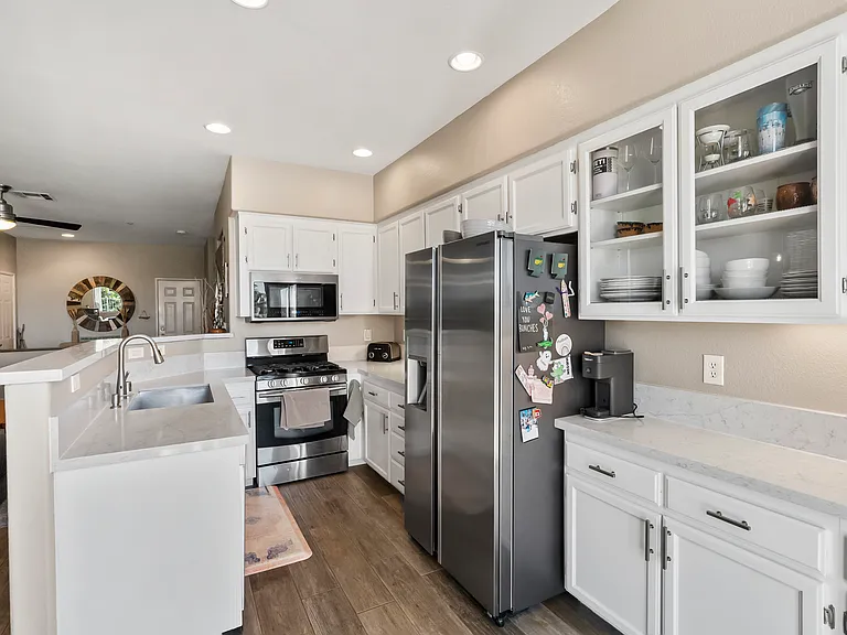 537 Sweet Pea Pl — Photo 14